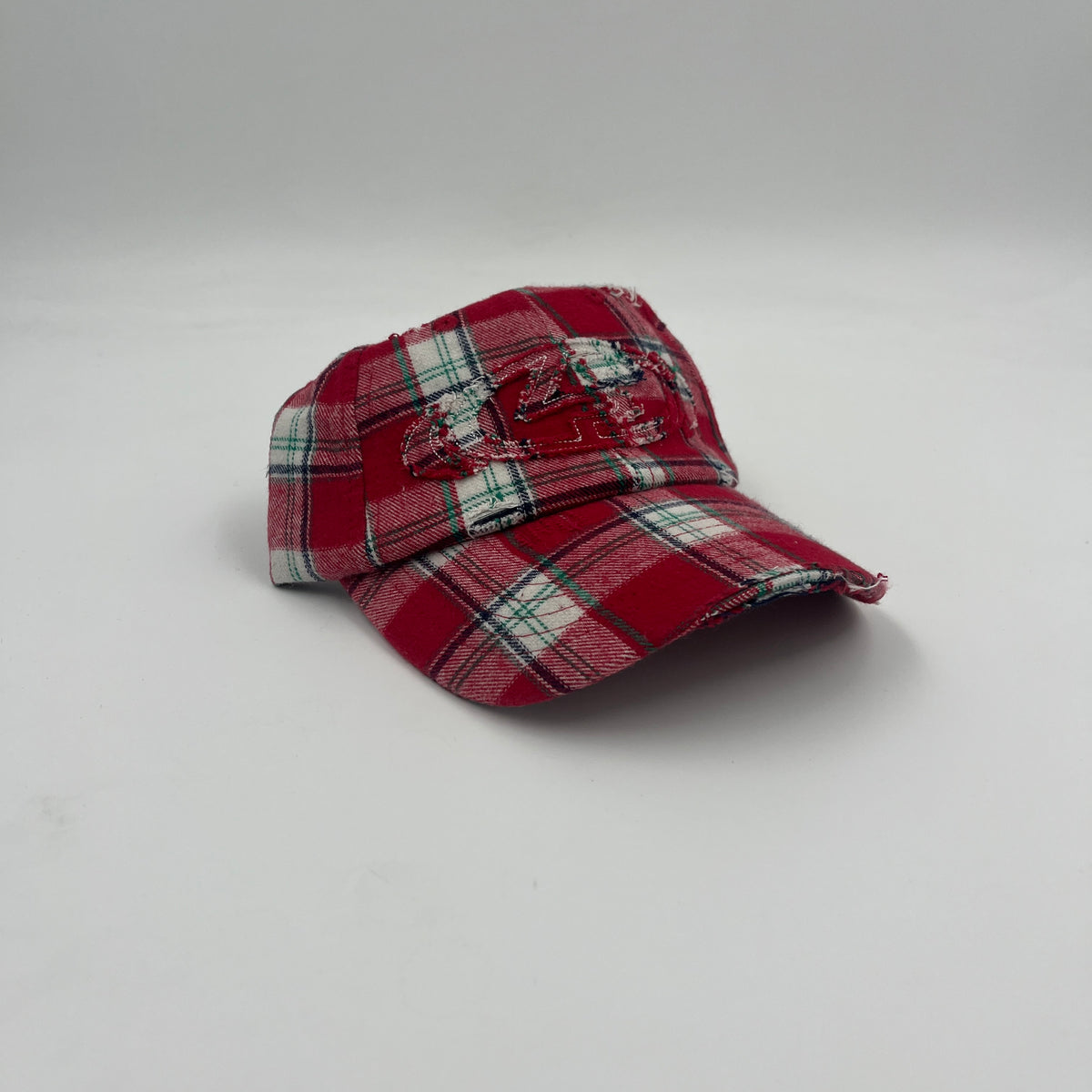 Stretch Distressed Logo Cap (Red/Plaid)