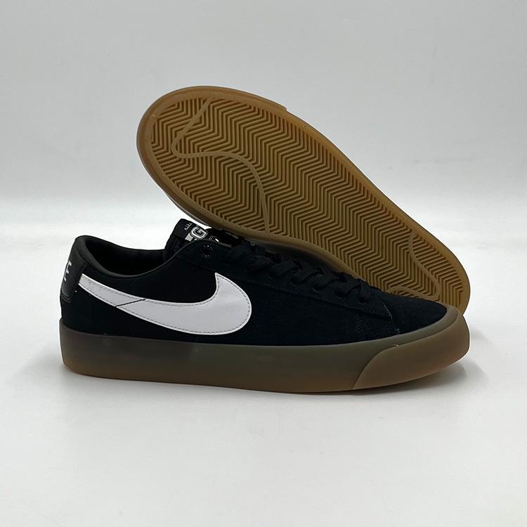 Blazer Low GT (Black/Gum)