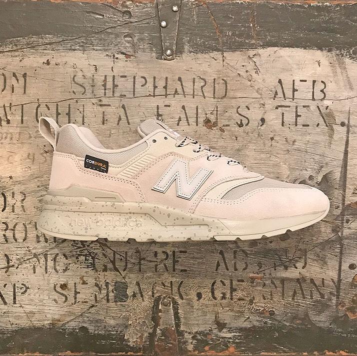 997H (Cordura Oyster)