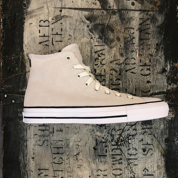 CTAS Pro (Vintage White/Black)