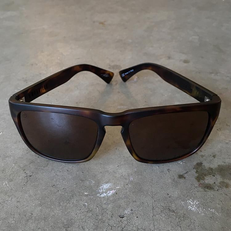 Knoxville (Matte Tort/OHM Bronze)