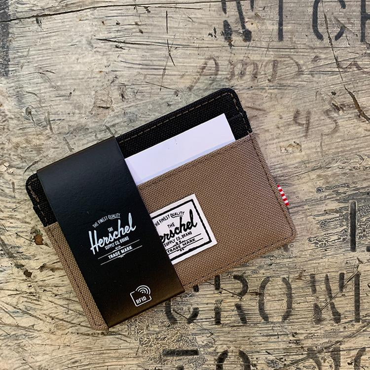 Charlie Plus (Pine/Black)