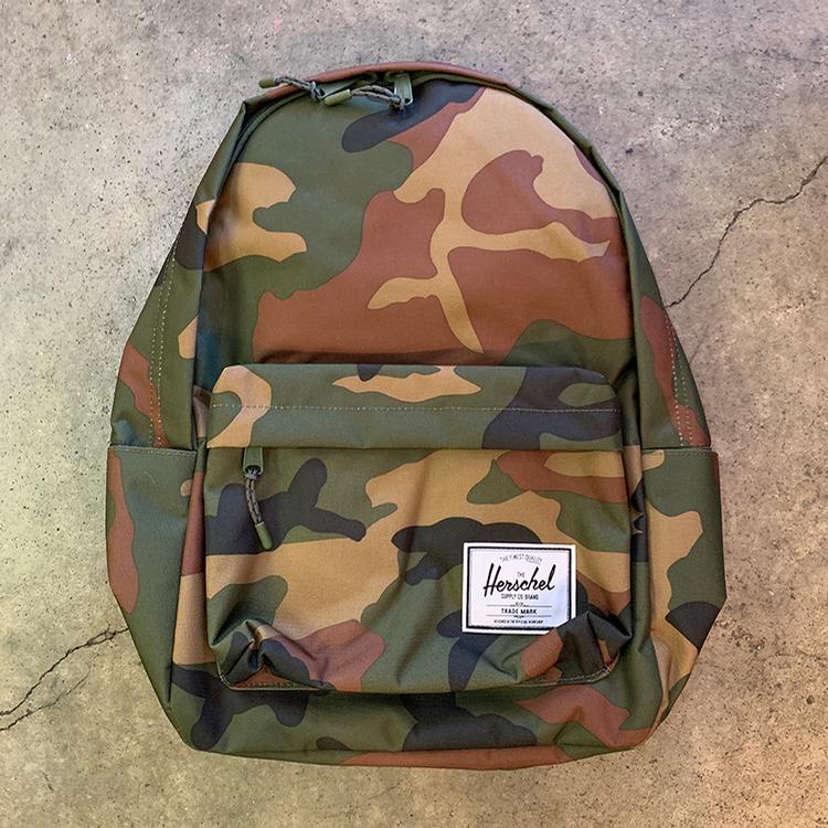Classic XL Backpack (Woodland Camo)