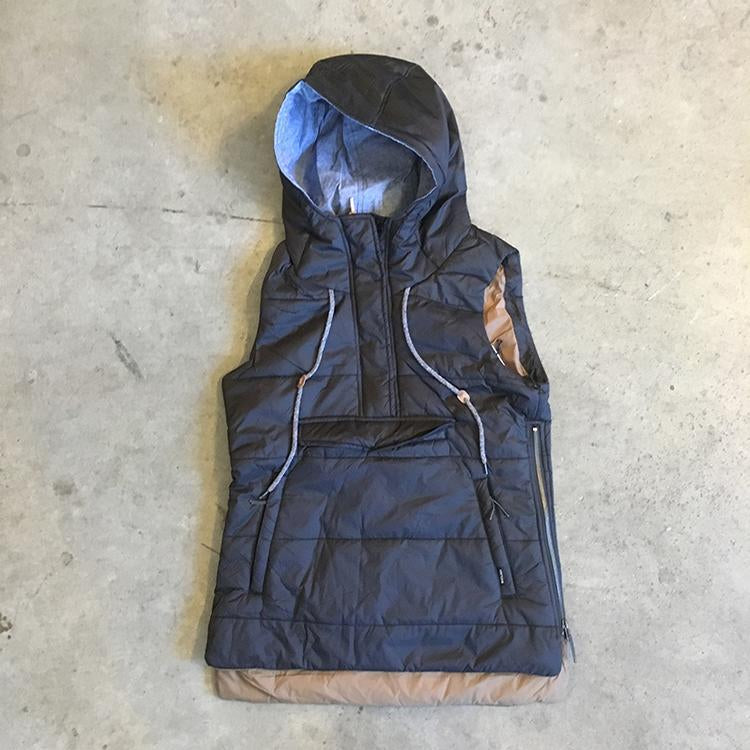 Love Pullover Vest (Black)