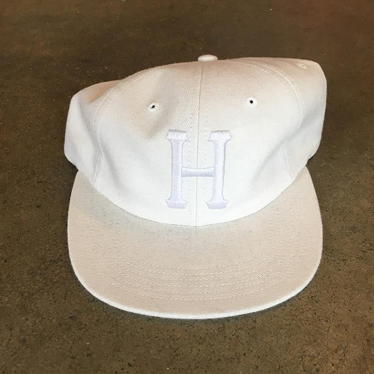 Classic H 6 Panel (White)