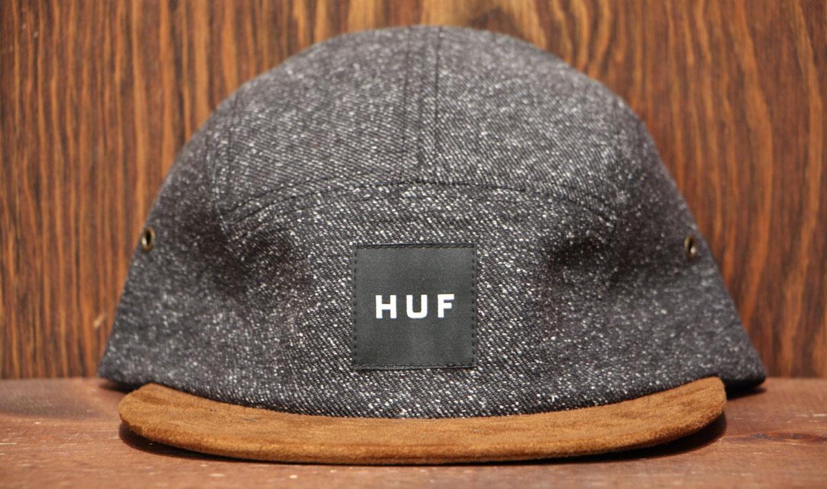 Tweed Volley (Black)