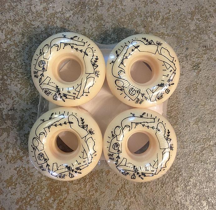 Teardrop Glen Fox Art (52mm)