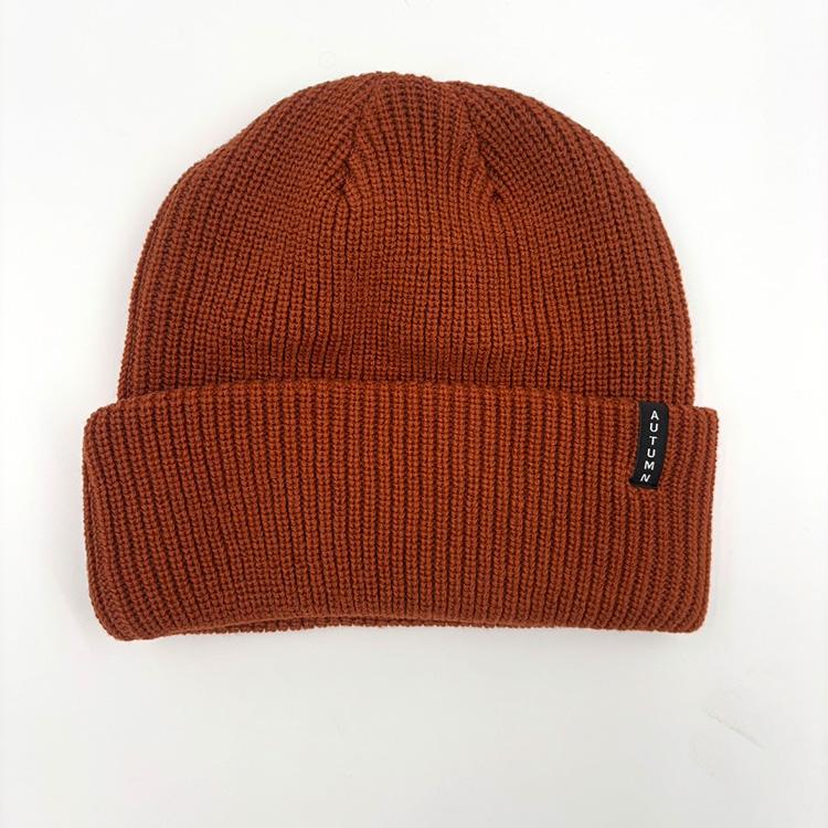 Select Solid Beanie (Mustang)
