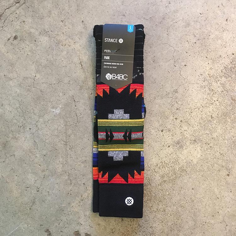 B4BC (Black)