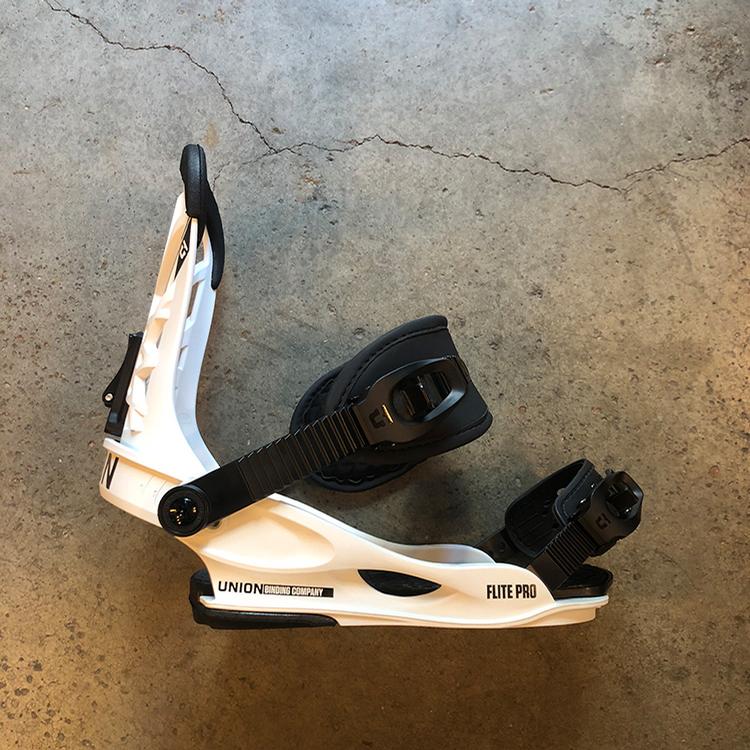 Flight Pro 18/19 (White)